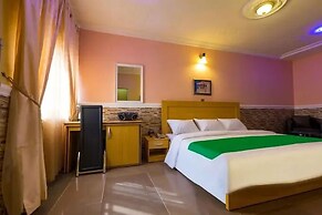 Lorenzo's Place
