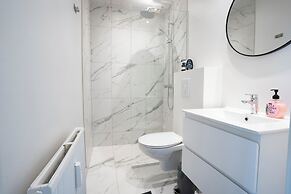 Modernized Bed & Bath