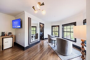 Hotel State College