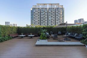 XIANG JI EXECUTIVE  APARTMENT
