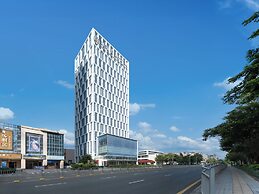 XIANG JI EXECUTIVE  APARTMENT