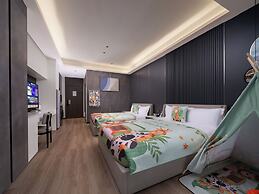 XIANG JI EXECUTIVE  APARTMENT