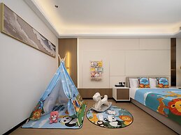 XIANG JI EXECUTIVE  APARTMENT