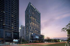 XIANG JI EXECUTIVE  APARTMENT