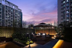 XIANG JI EXECUTIVE  APARTMENT