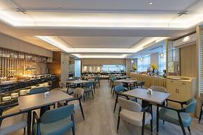 XIANG JI EXECUTIVE  APARTMENT