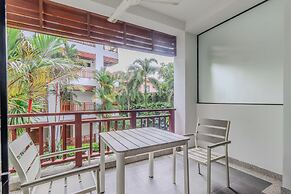 1BR with Pool &Gym Prime Location C233