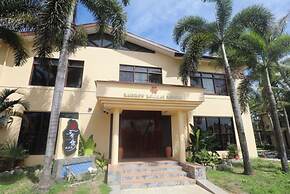 Rainbow Holiday Resort
