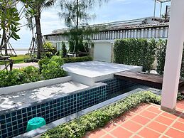 The Delfini Hua Hin