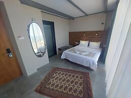 Queen Seagull Boutique Hotel