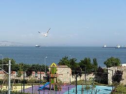 Queen Seagull Boutique Hotel