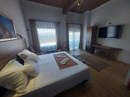 Queen Seagull Boutique Hotel