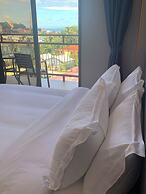 Belau Almond Hotel
