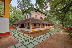 Seclude Karthika Nivas Thrissur