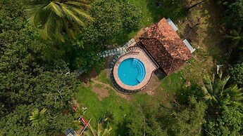 Seclude Karthika Nivas Thrissur