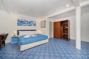 Oceanview Bungalows by EAT