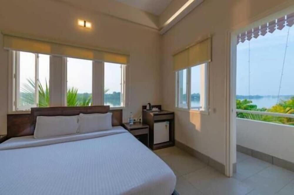 JALCHHABI HOTEL AND RESORT