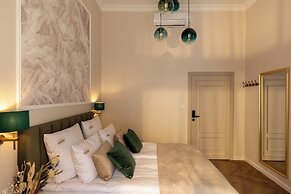 OLD TOWN Charm & Chic by Downtown Apartments