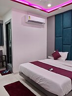 Hotel S S Town