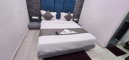 Hotel S S Town