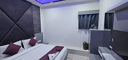 Hotel S S Town