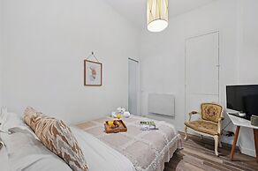 Stylish 1BR Flat Near Luxembourg Gardens