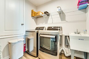 Pool Access: Family Gem w/ Views in St Cloud!