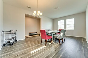 Pool Access: Family Gem w/ Views in St Cloud!