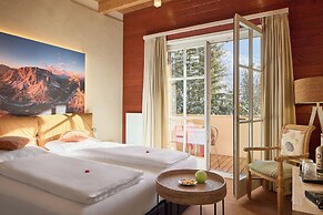 Dolomit Boutique Hotel