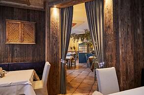 Dolomit Boutique Hotel