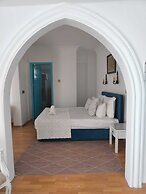 Bellapais Abbey Boutique Hotel