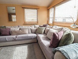 Caravan 596