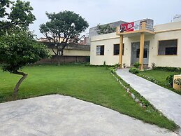 ThE MeHrOtRa ReSoRt