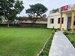 ThE MeHrOtRa ReSoRt