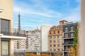 Les Suites Tour Eiffel
