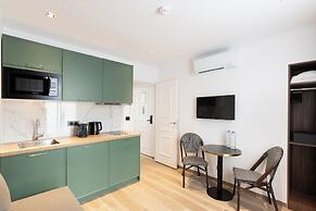 Les Suites Tour Eiffel