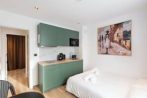 Les Suites Tour Eiffel