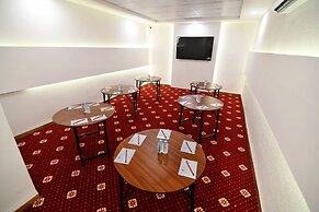 Carry Inn Hotel