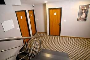 Carry Inn Hotel