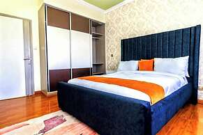 Luxurious Nairobi Apartment With Shared Pool and City Views
