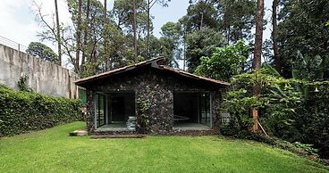 Villa Napoli - Forest retreat