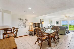 Oceanfront Luxury: 2BR Condo + Pool in St.aug
