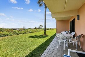 Oceanfront Luxury: 2BR Condo + Pool in St.aug