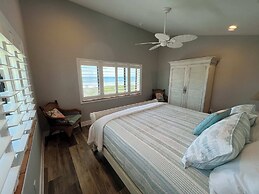 Ocean Bliss: 3BR Mod Haven, St. Aug