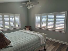 Ocean Bliss: 3BR Mod Haven, St. Aug
