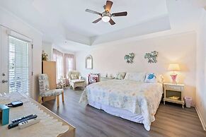 Beachfront Bliss: St. Augustine 2BD Luxury