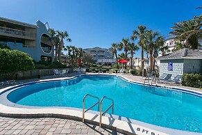 Beachside Paradise Pool & Historic Charm