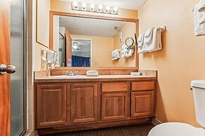 Beachside Paradise Pool & Historic Charm