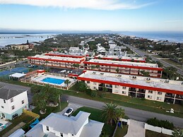 Beachside 2br/2ba Condo w/ Pool, Balcony & Boat Parking in St. Augusti