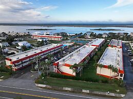 Beachside 2br/2ba Condo w/ Pool, Balcony & Boat Parking in St. Augusti